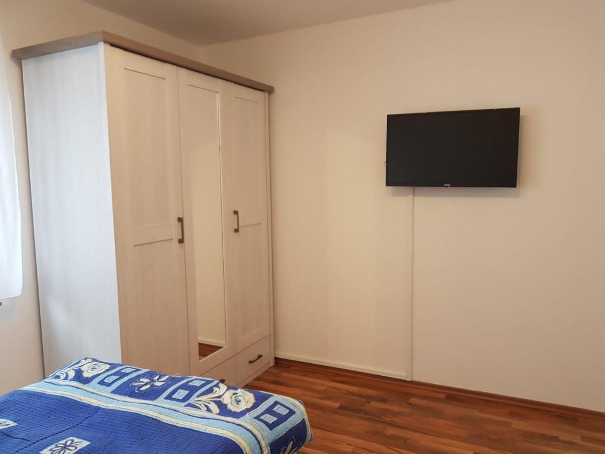 Ferienwohnung- Sarah Hahnstatten Экстерьер фото