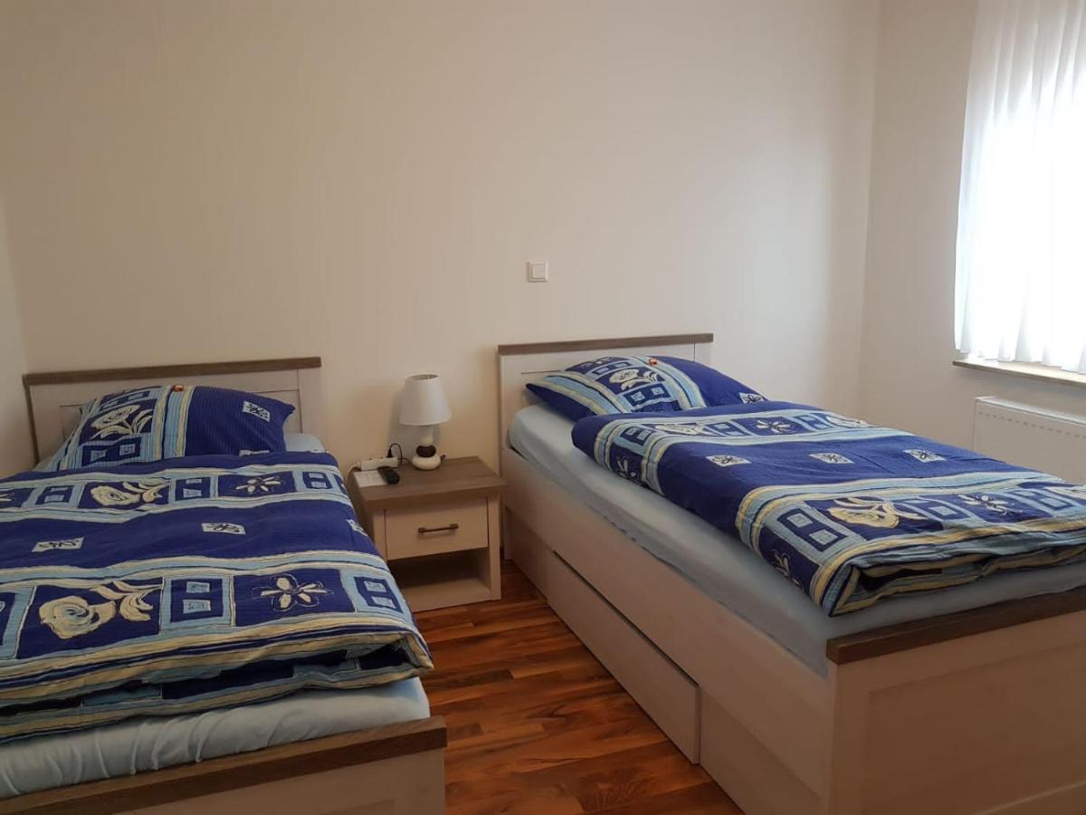 Ferienwohnung- Sarah Hahnstatten Экстерьер фото